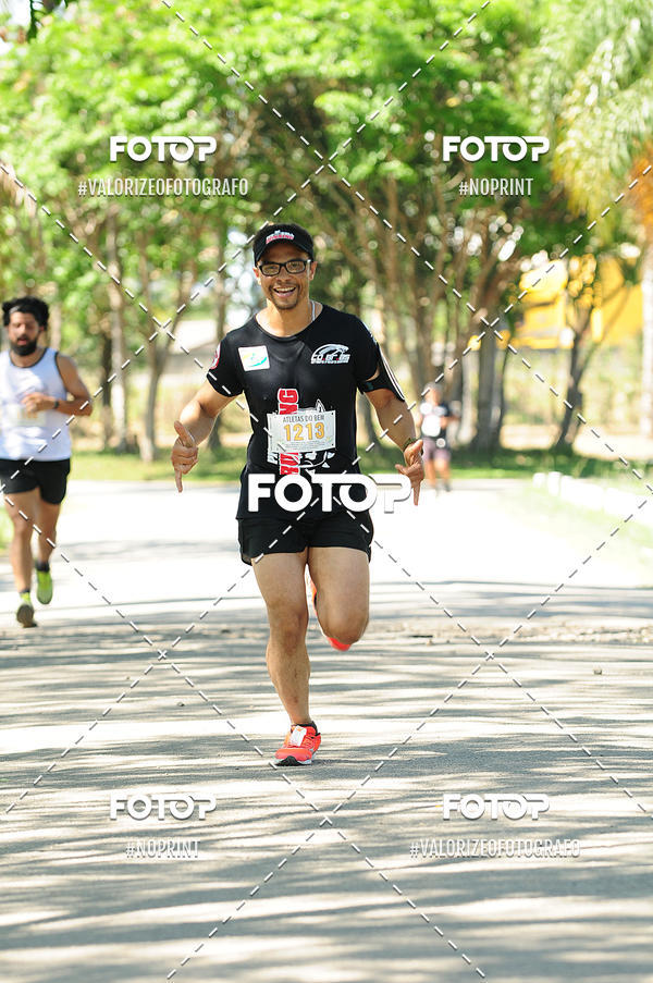 Achetez vos photos de l'vnementPIT BULL RUNNING sur Fotop