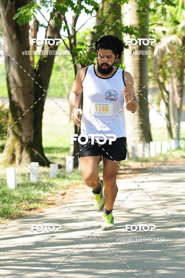 Achetez vos photos de l'vnementPIT BULL RUNNING sur Fotop