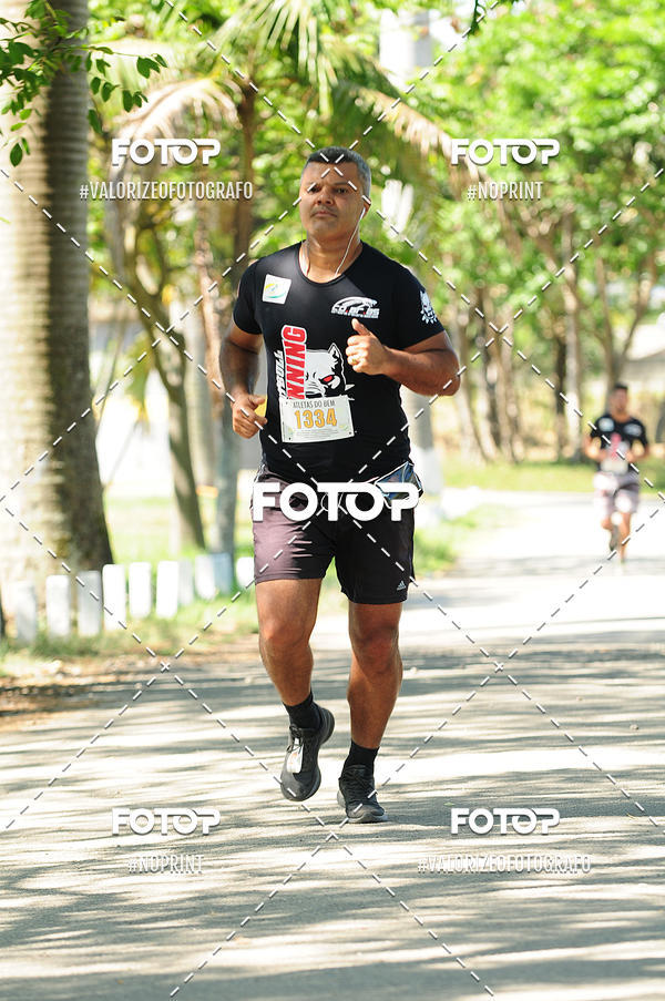 Achetez vos photos de l'vnementPIT BULL RUNNING sur Fotop