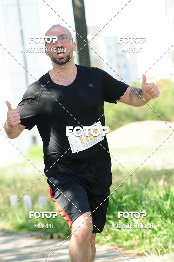 Achetez vos photos de l'vnementPIT BULL RUNNING sur Fotop