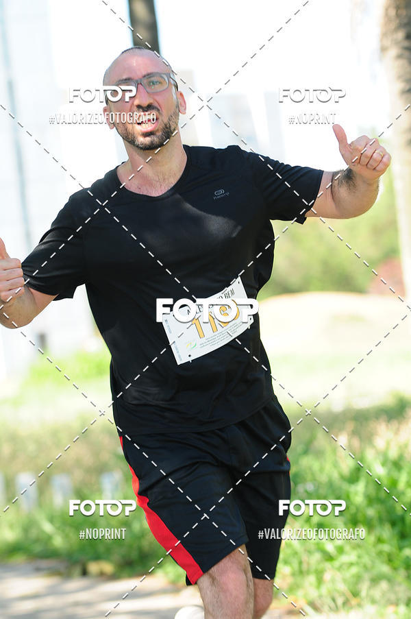 Achetez vos photos de l'vnementPIT BULL RUNNING sur Fotop