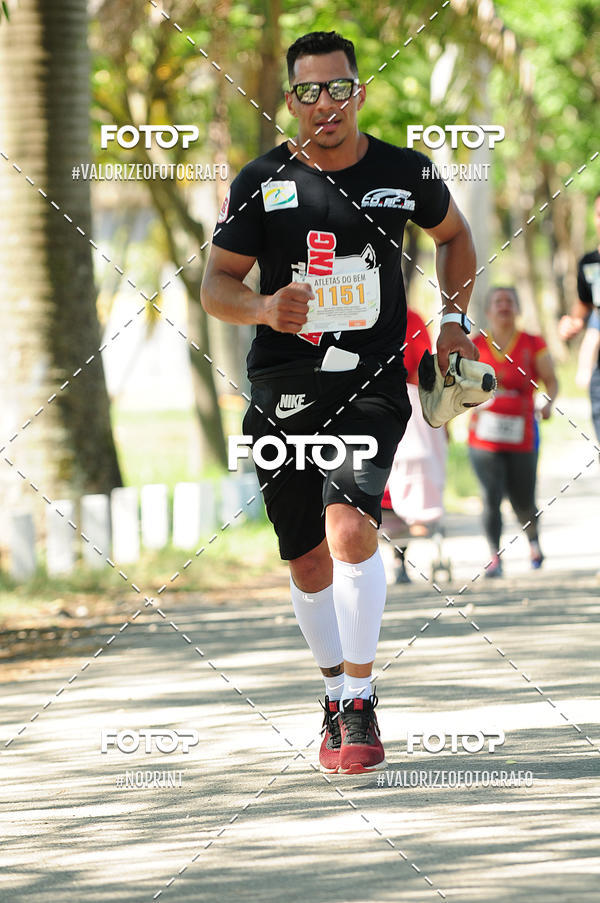 Achetez vos photos de l'vnementPIT BULL RUNNING sur Fotop