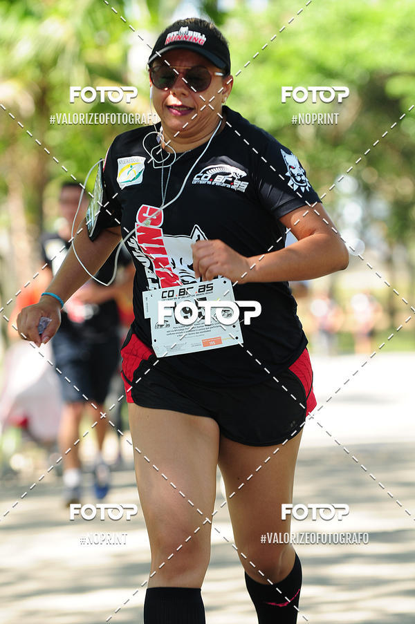 Achetez vos photos de l'vnementPIT BULL RUNNING sur Fotop