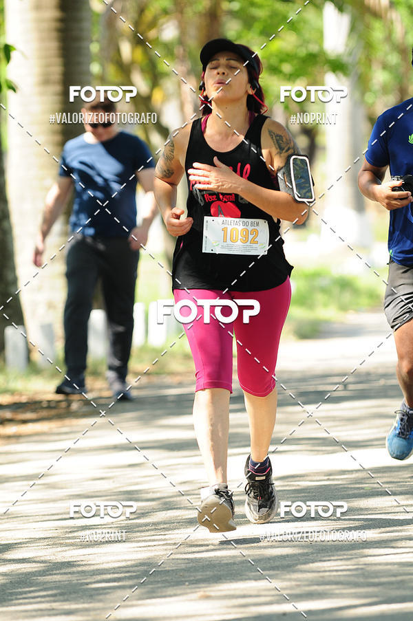 Achetez vos photos de l'vnementPIT BULL RUNNING sur Fotop