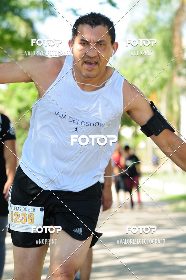 Achetez vos photos de l'vnementPIT BULL RUNNING sur Fotop