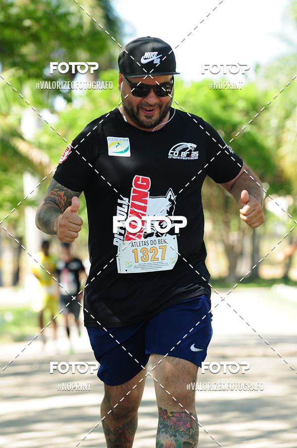 Buy your photos of the eventPIT BULL RUNNING on Fotop