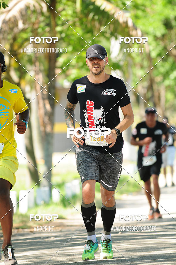 Buy your photos of the eventPIT BULL RUNNING on Fotop