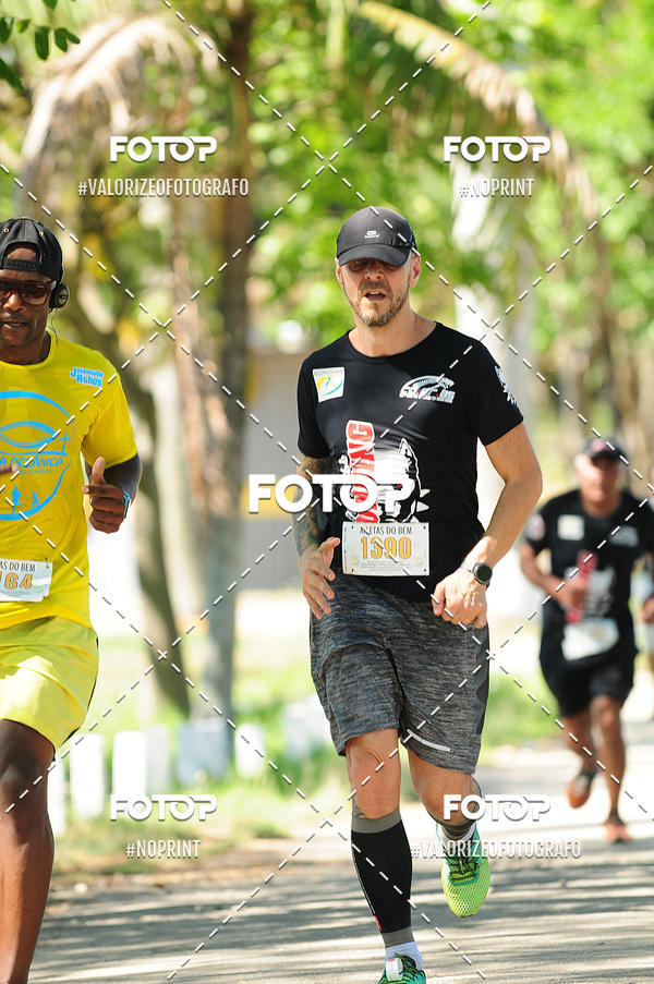 Buy your photos of the eventPIT BULL RUNNING on Fotop