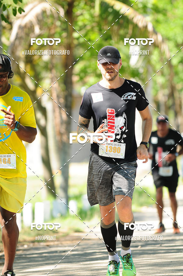 Buy your photos of the eventPIT BULL RUNNING on Fotop