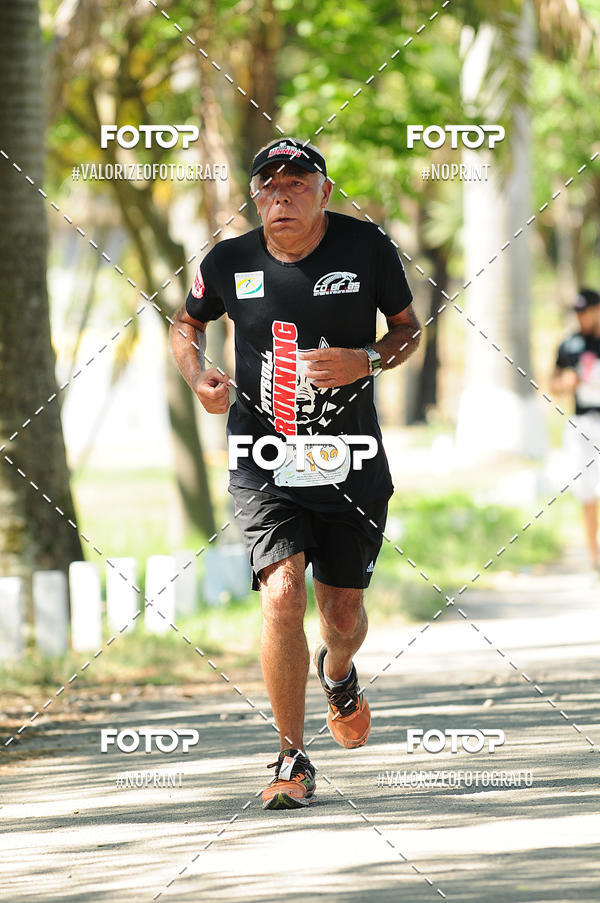 Buy your photos of the eventPIT BULL RUNNING on Fotop