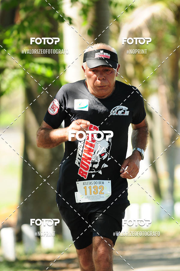 Buy your photos of the eventPIT BULL RUNNING on Fotop