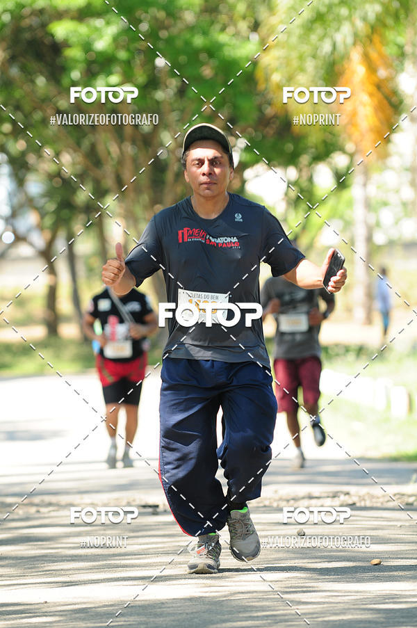 Buy your photos of the eventPIT BULL RUNNING on Fotop