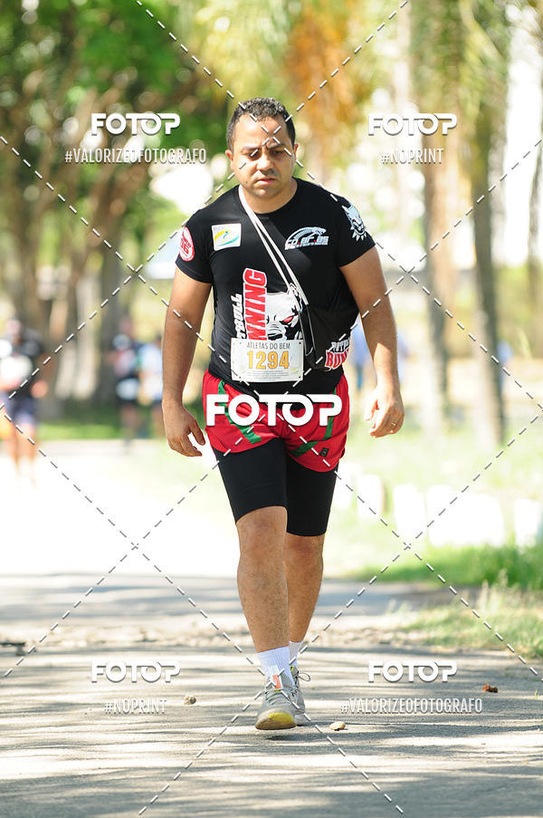 Buy your photos of the eventPIT BULL RUNNING on Fotop