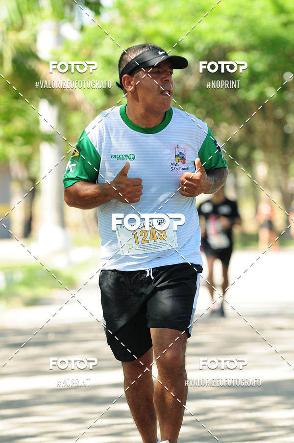 Buy your photos of the eventPIT BULL RUNNING on Fotop