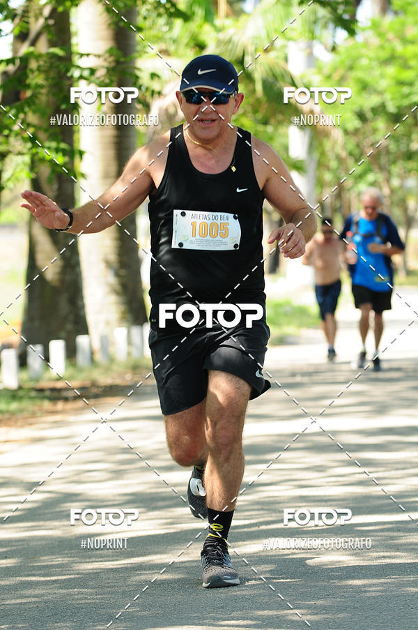 Buy your photos of the eventPIT BULL RUNNING on Fotop