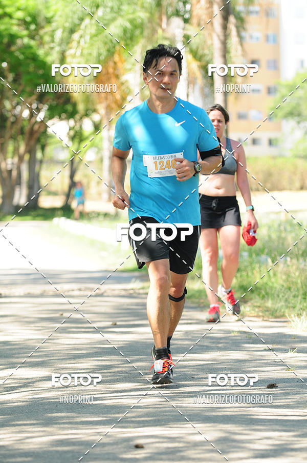 Buy your photos of the eventPIT BULL RUNNING on Fotop