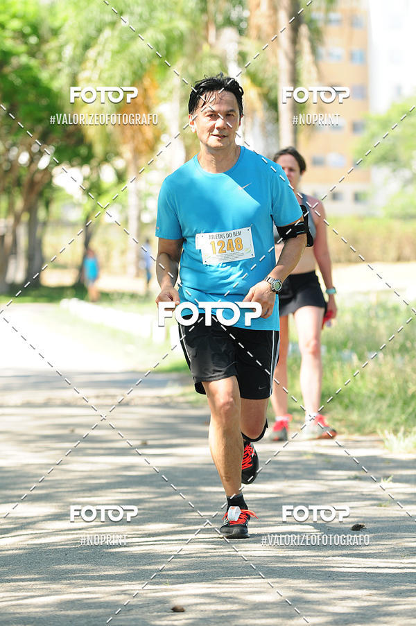 Buy your photos of the eventPIT BULL RUNNING on Fotop