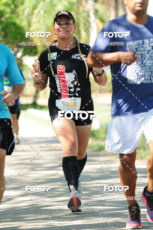 Buy your photos of the eventPIT BULL RUNNING on Fotop