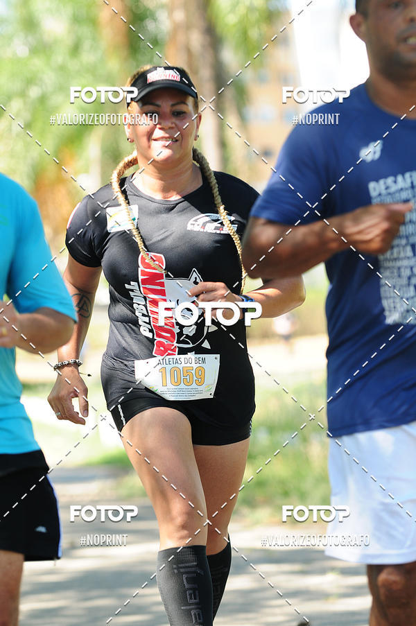 Buy your photos of the eventPIT BULL RUNNING on Fotop