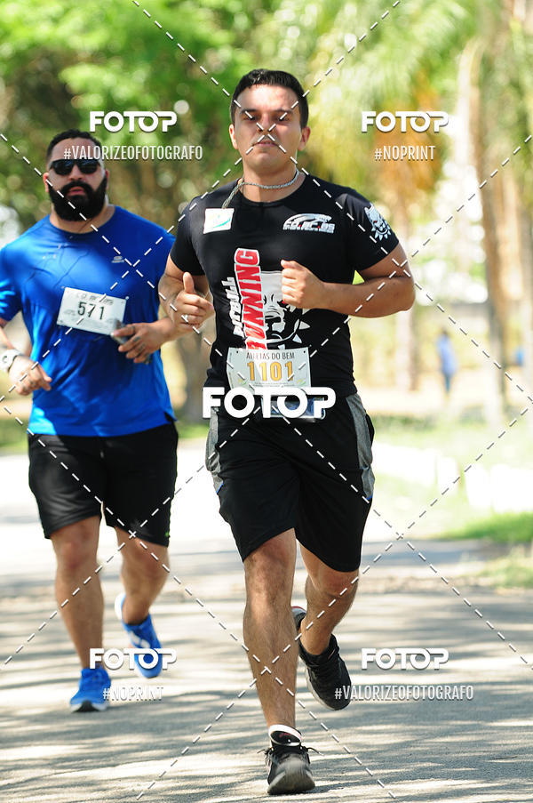 Buy your photos of the eventPIT BULL RUNNING on Fotop