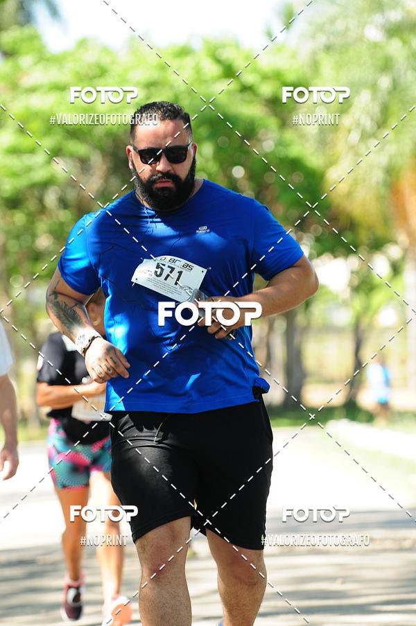 Buy your photos of the eventPIT BULL RUNNING on Fotop