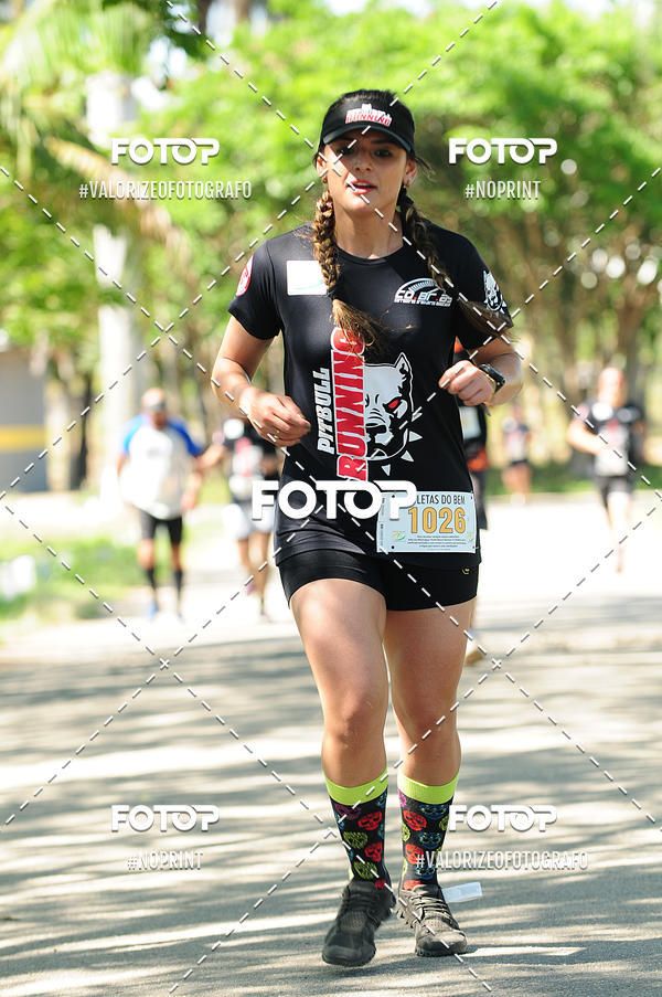 Buy your photos of the eventPIT BULL RUNNING on Fotop