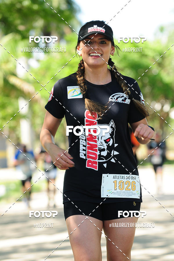 Buy your photos of the eventPIT BULL RUNNING on Fotop