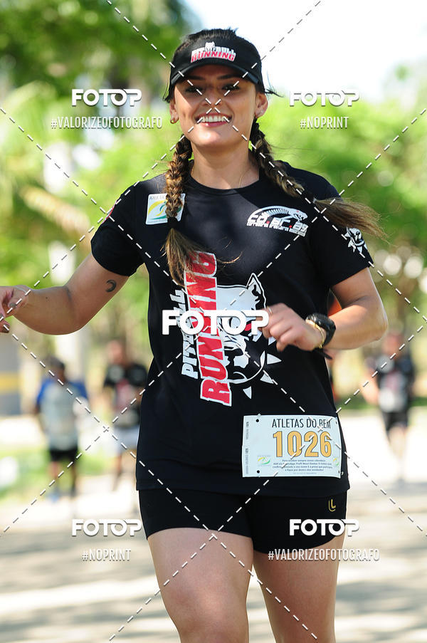 Buy your photos of the eventPIT BULL RUNNING on Fotop