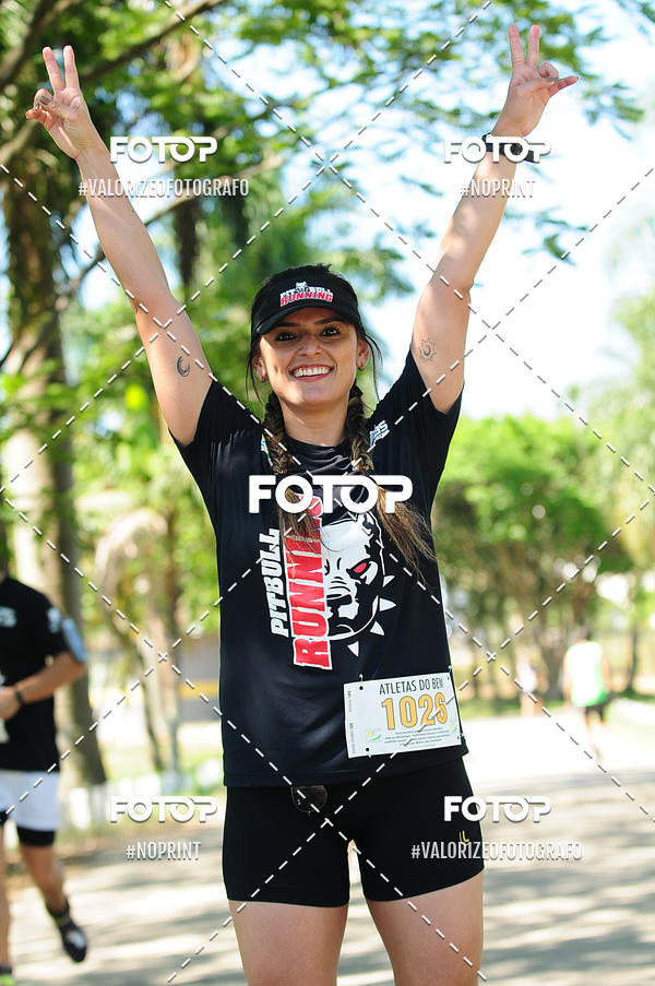 Buy your photos of the eventPIT BULL RUNNING on Fotop