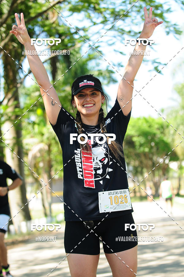 Buy your photos of the eventPIT BULL RUNNING on Fotop