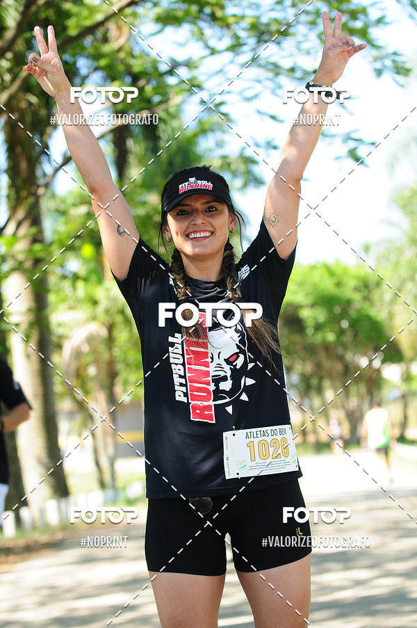 Buy your photos of the eventPIT BULL RUNNING on Fotop