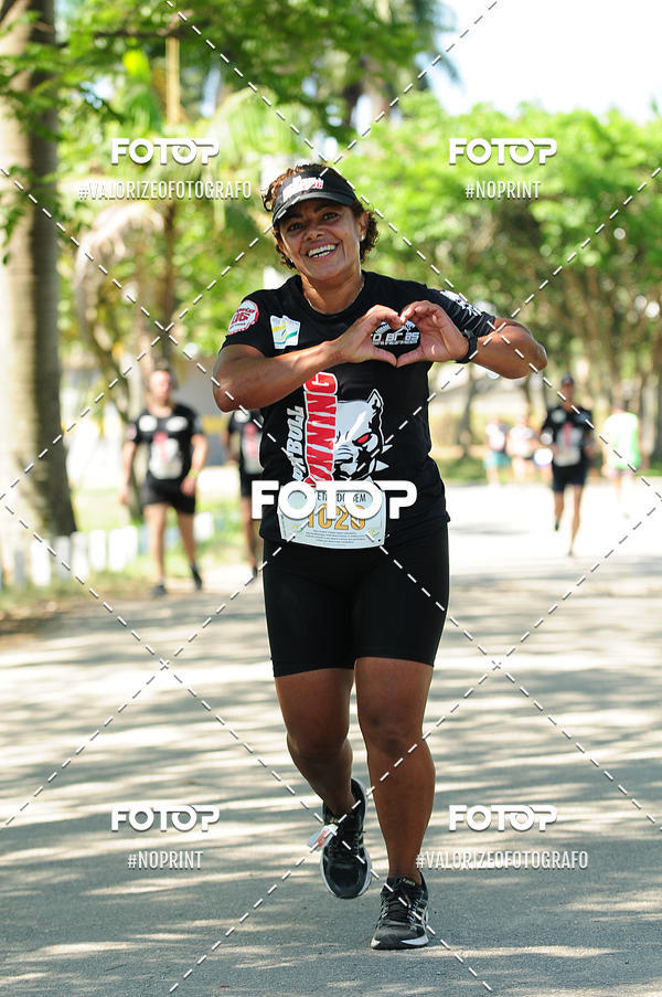 Buy your photos of the eventPIT BULL RUNNING on Fotop