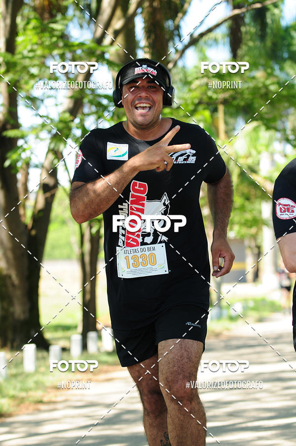 Buy your photos of the eventPIT BULL RUNNING on Fotop