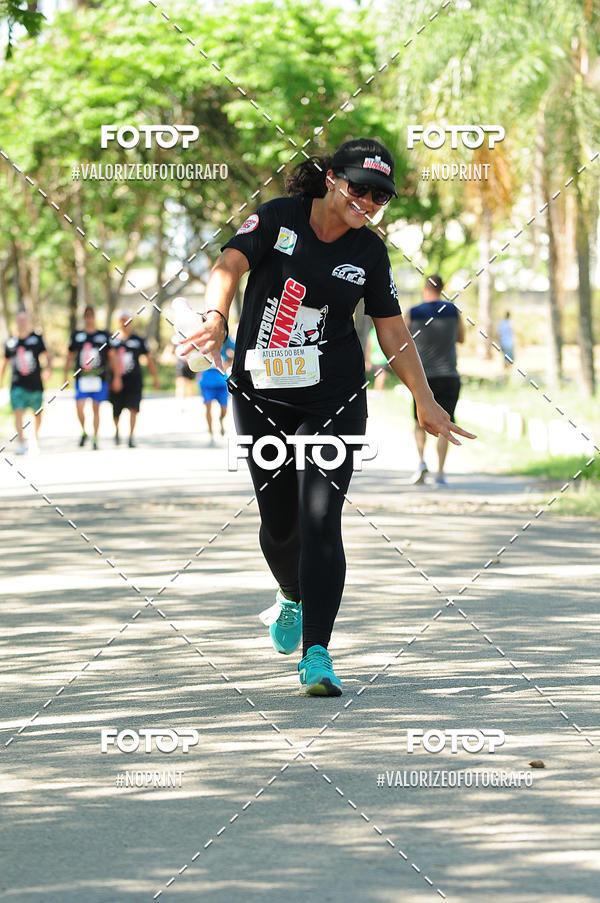 Buy your photos of the eventPIT BULL RUNNING on Fotop