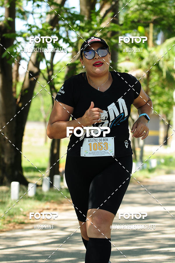 Buy your photos of the eventPIT BULL RUNNING on Fotop