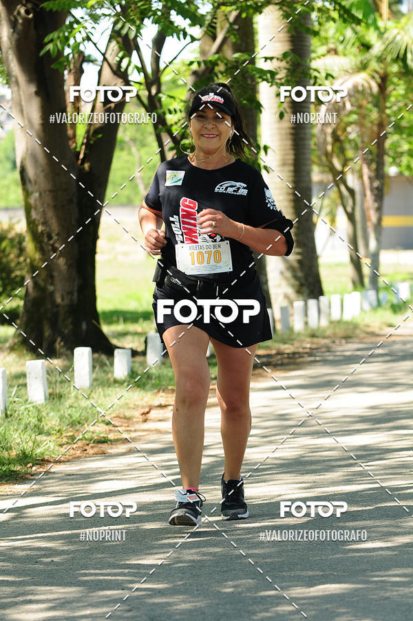 Buy your photos of the eventPIT BULL RUNNING on Fotop