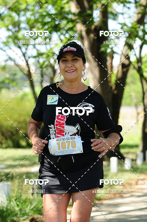 Buy your photos of the eventPIT BULL RUNNING on Fotop