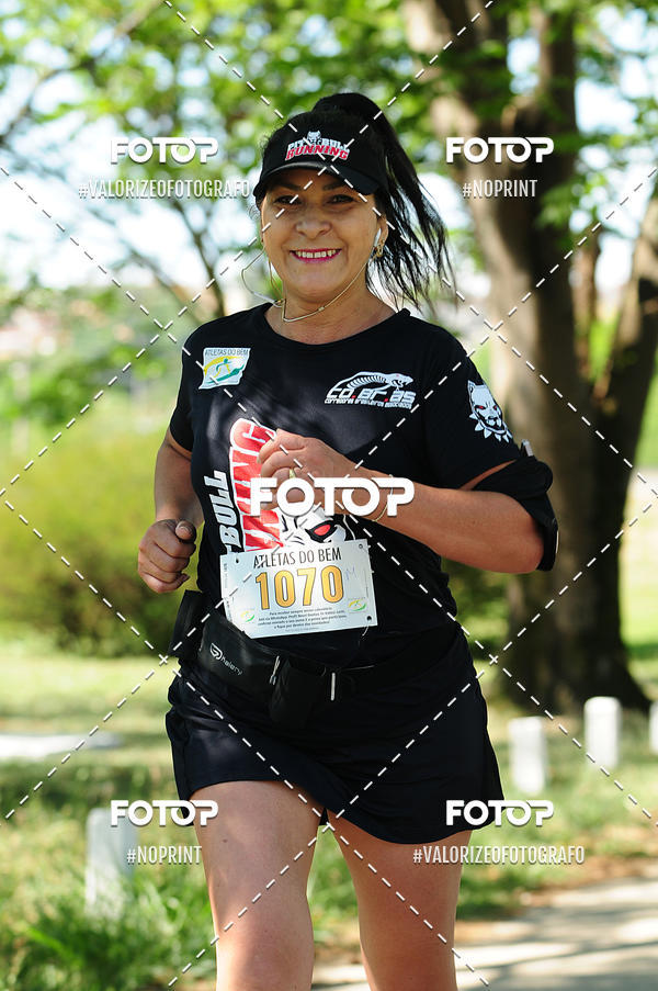 Buy your photos of the eventPIT BULL RUNNING on Fotop