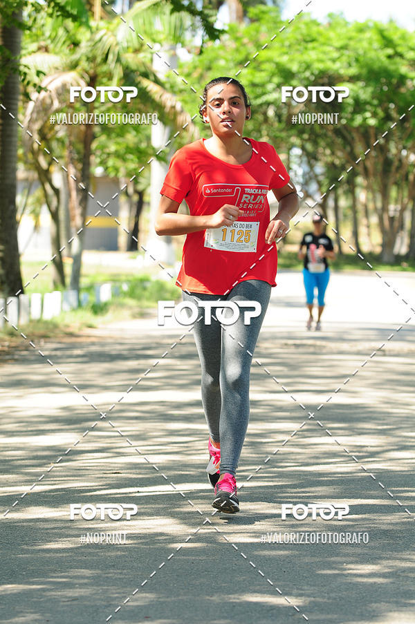 Buy your photos of the eventPIT BULL RUNNING on Fotop