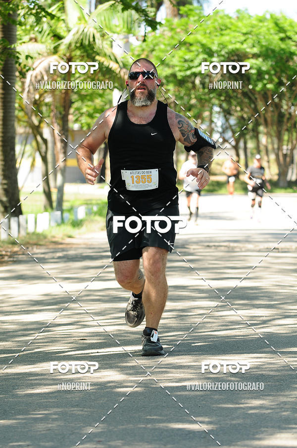 Buy your photos of the eventPIT BULL RUNNING on Fotop
