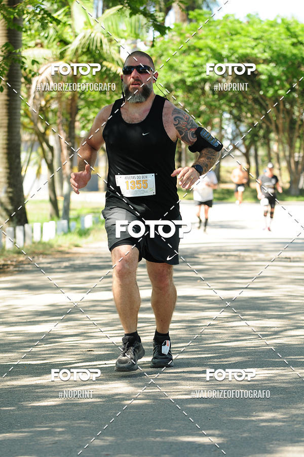 Buy your photos of the eventPIT BULL RUNNING on Fotop