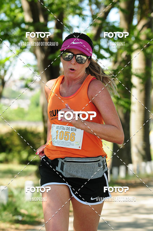 Buy your photos of the eventPIT BULL RUNNING on Fotop