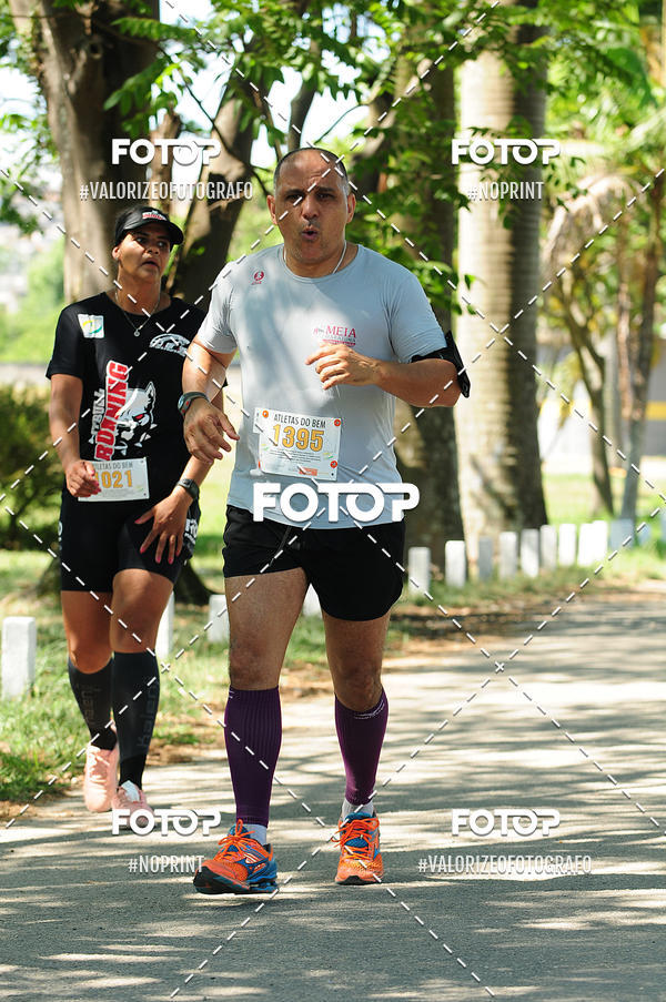 Buy your photos of the eventPIT BULL RUNNING on Fotop