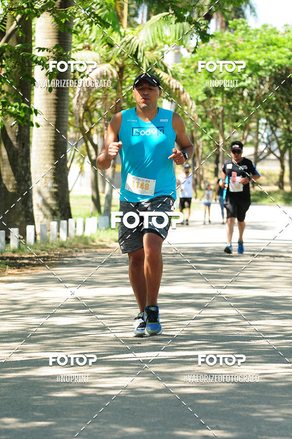 Buy your photos of the eventPIT BULL RUNNING on Fotop