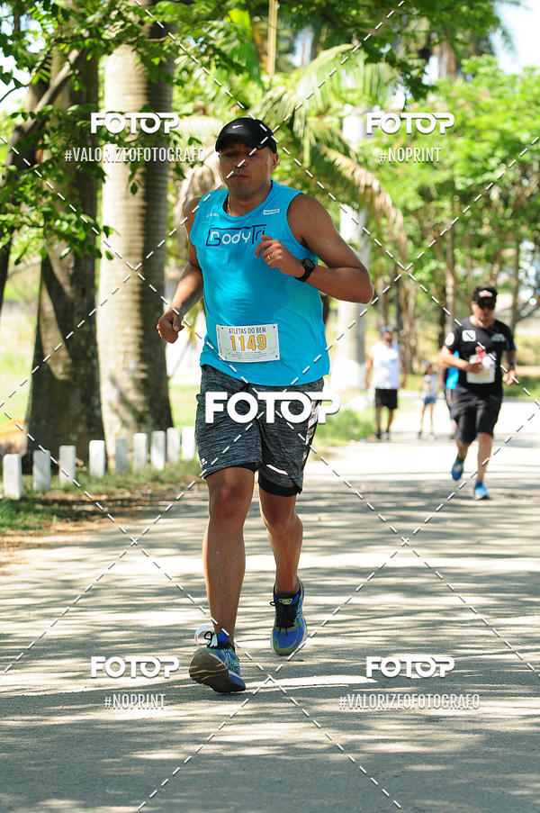 Buy your photos of the eventPIT BULL RUNNING on Fotop