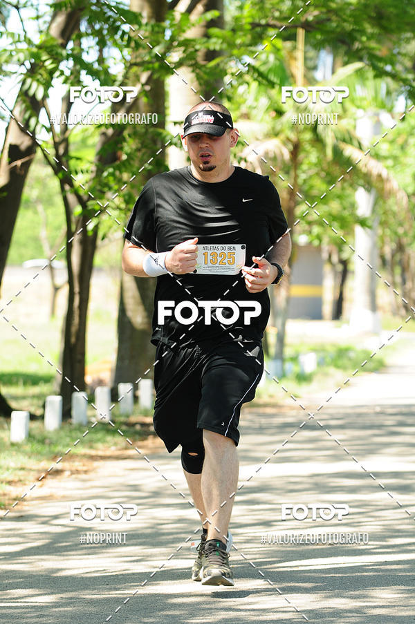 Buy your photos of the eventPIT BULL RUNNING on Fotop