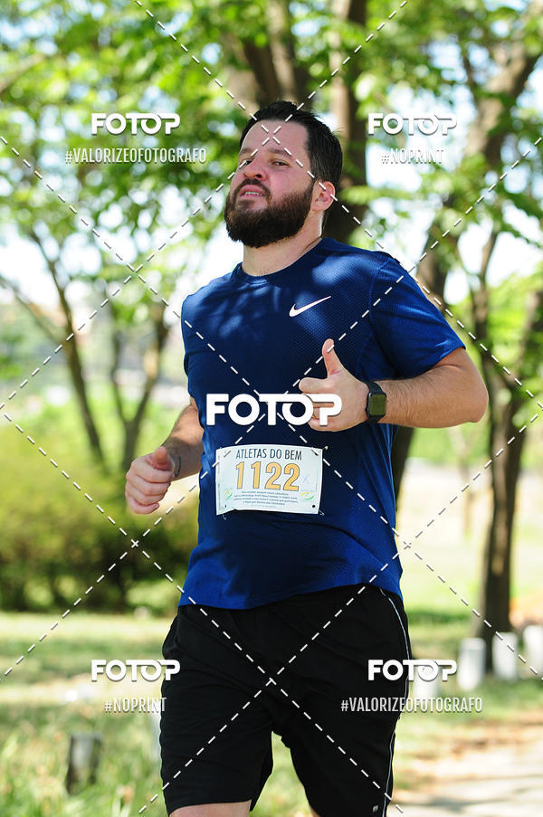 Buy your photos of the eventPIT BULL RUNNING on Fotop