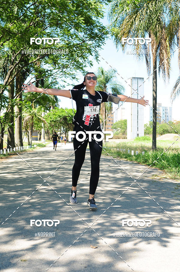 Buy your photos of the eventPIT BULL RUNNING on Fotop