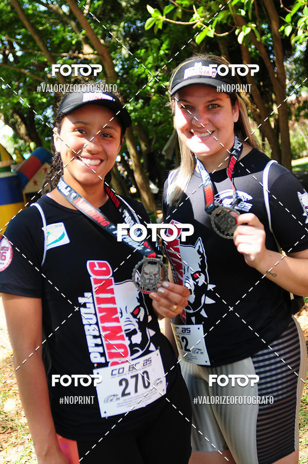 Buy your photos of the eventPIT BULL RUNNING on Fotop