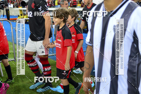 Buy your photos of the eventFlamengo x Atltico-MG  Maracan - 10/10/2019 on Fotop